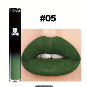 💚NEW Matte Green Lipstick 💄